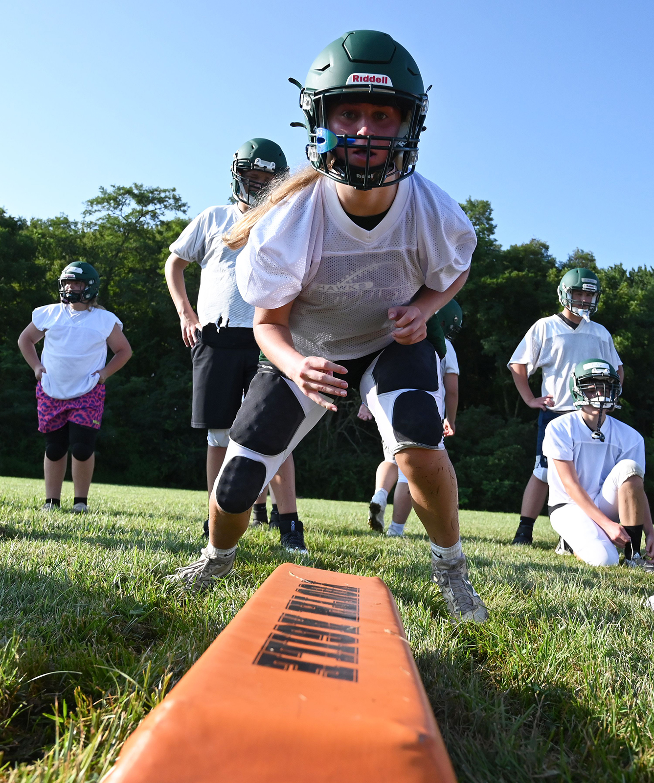 Newsela On the gridiron Freshman girl suits up for high school