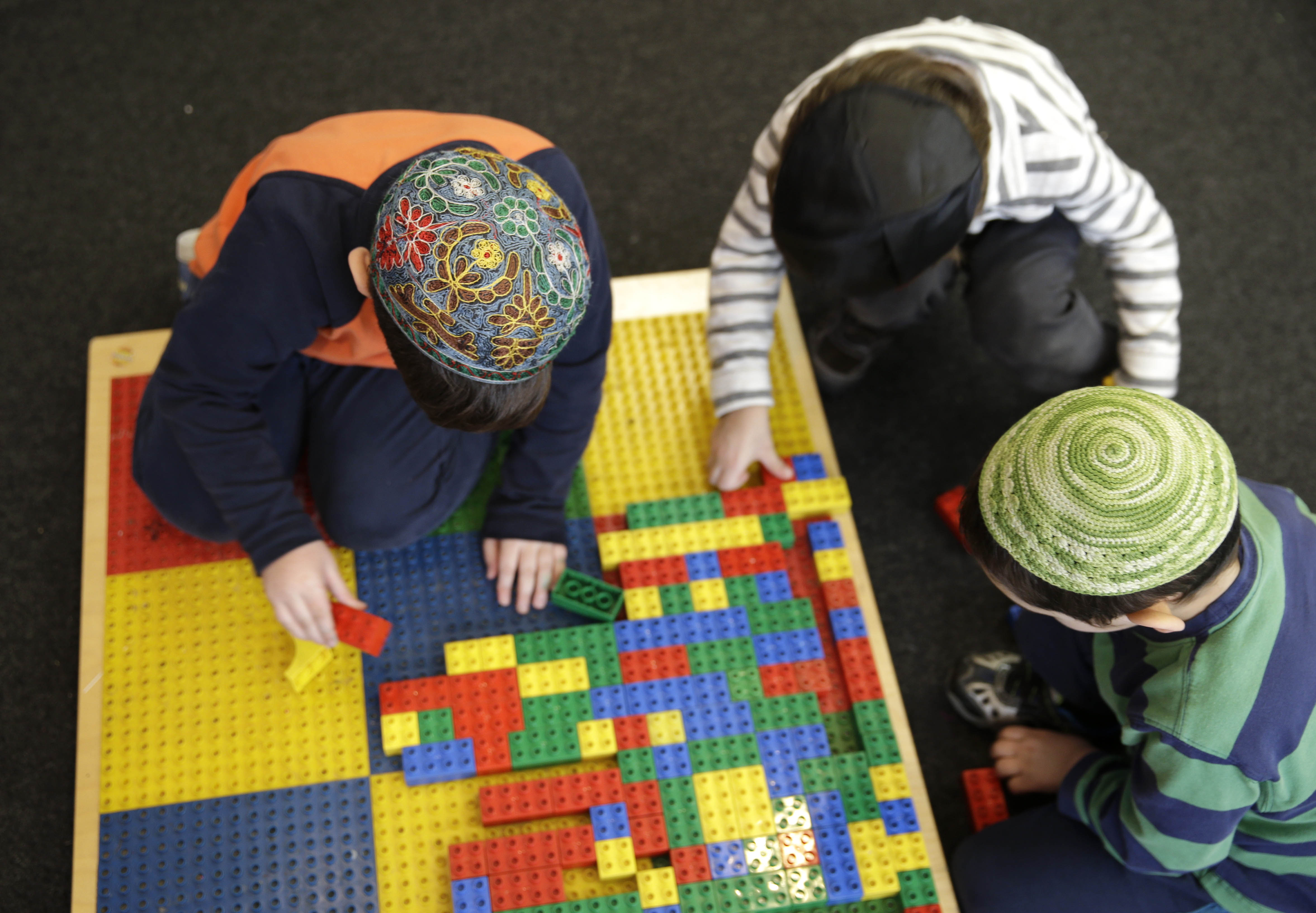 PRO/CON: Is it time for public schools to put religion back into schools?