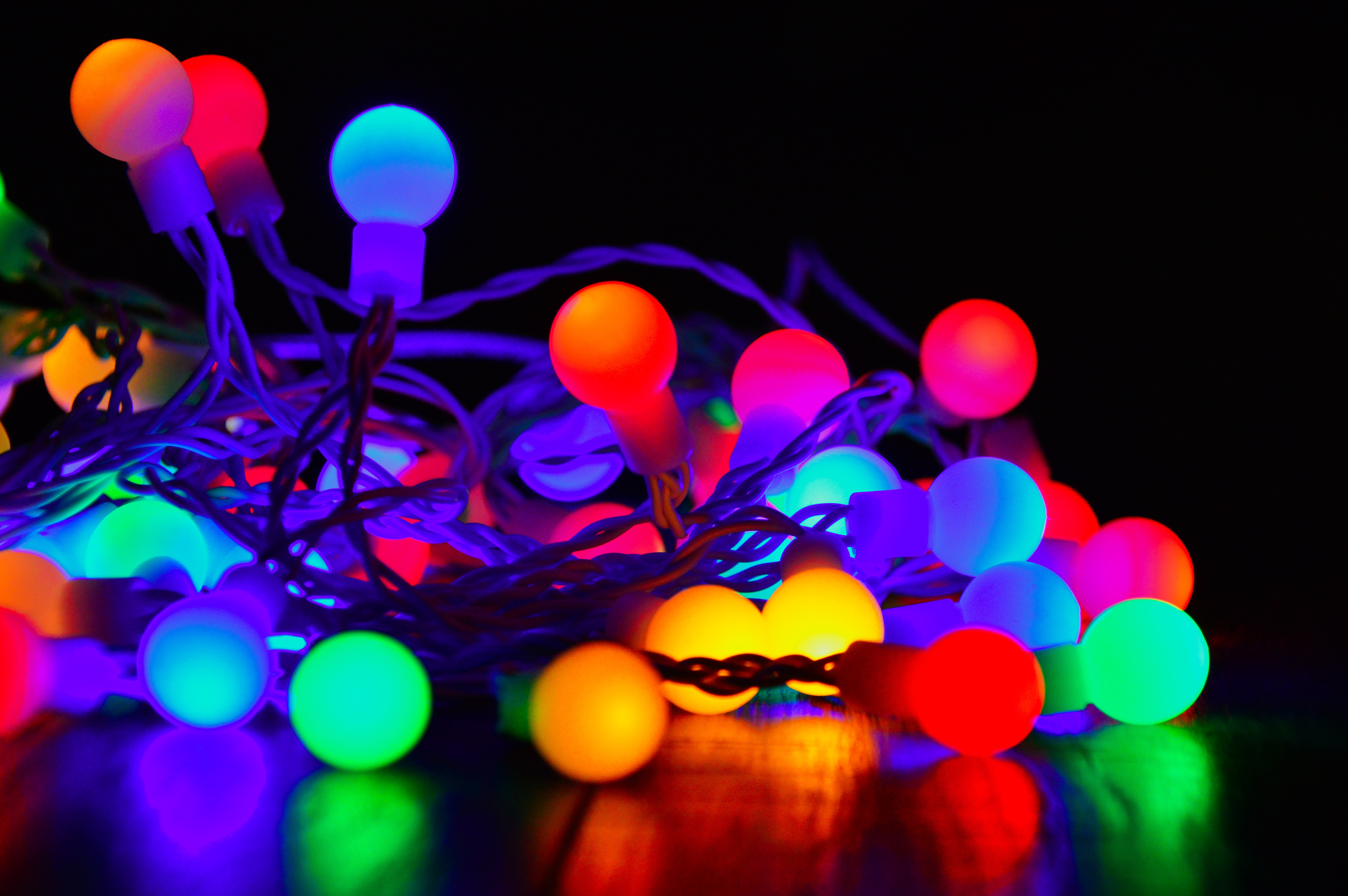 The electrical circuits in holiday lights